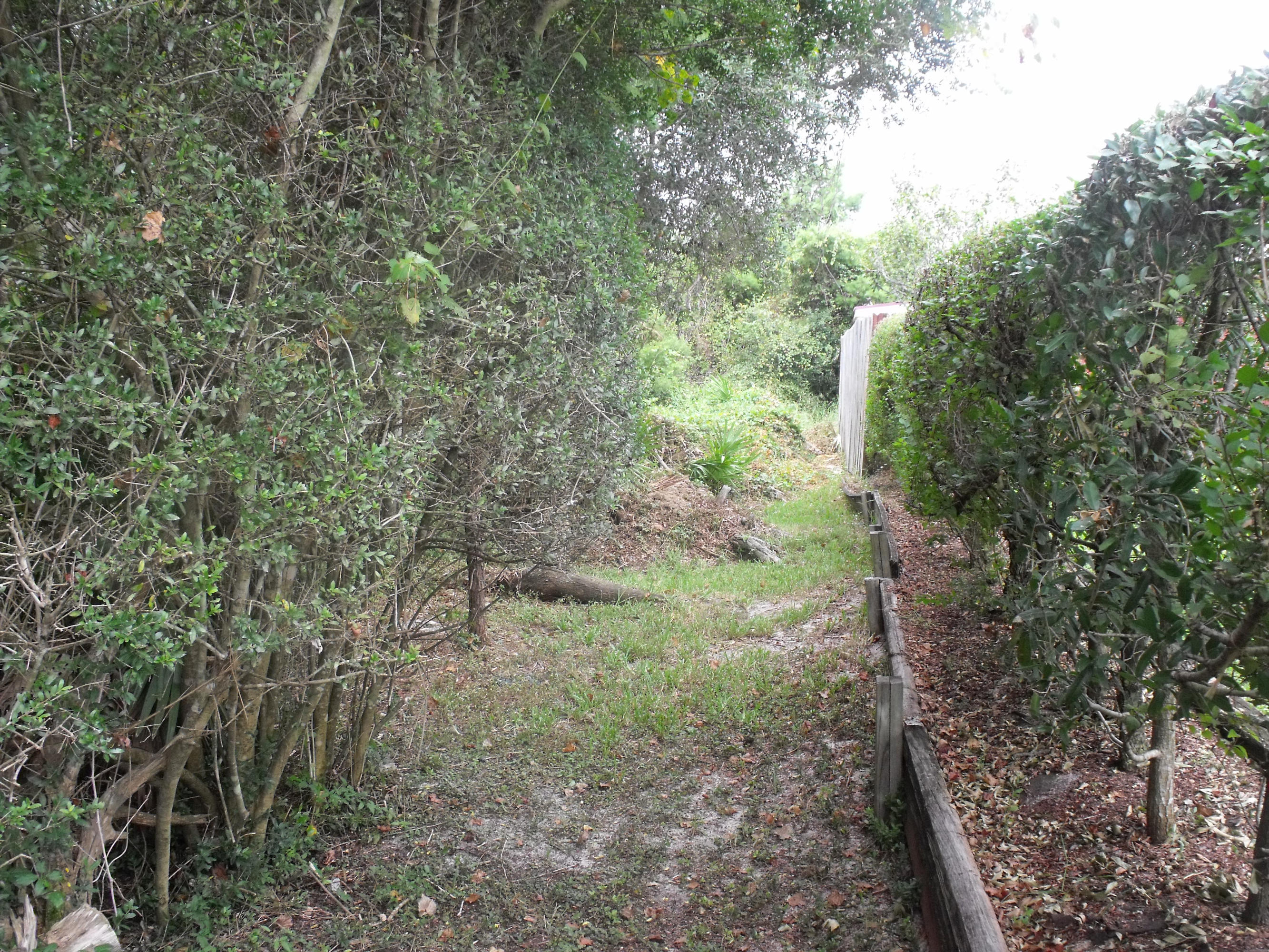 CRESCENT SHORES COMM - Land