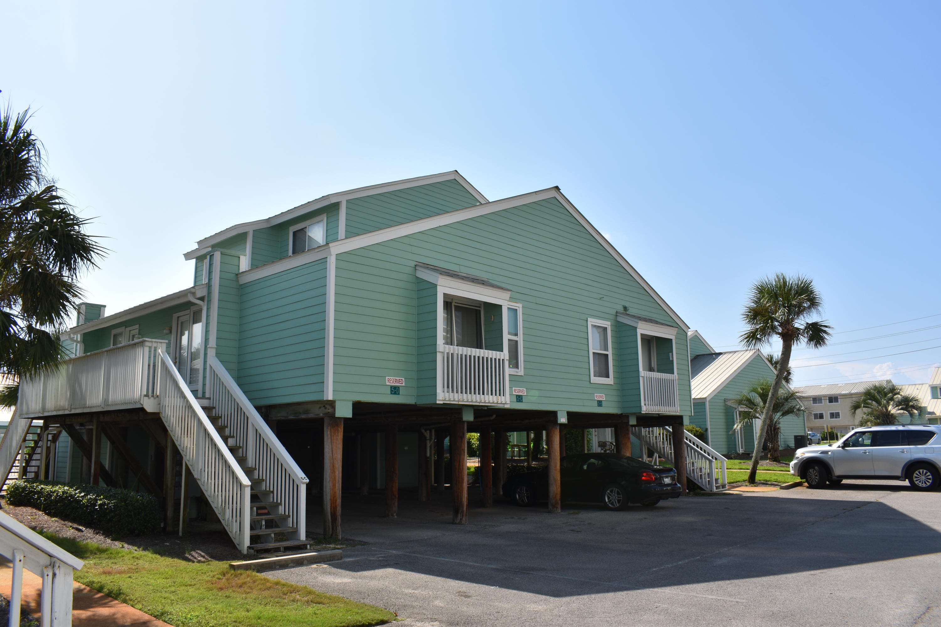 SEA CABINS T/H - Residential