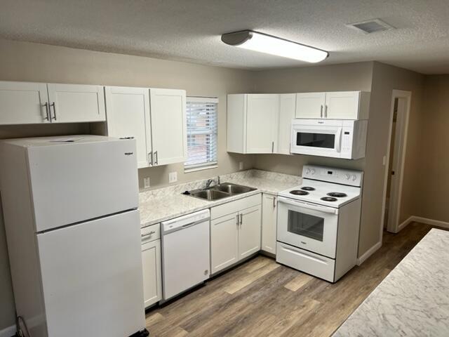 SPRINGDALE - Residential Lease