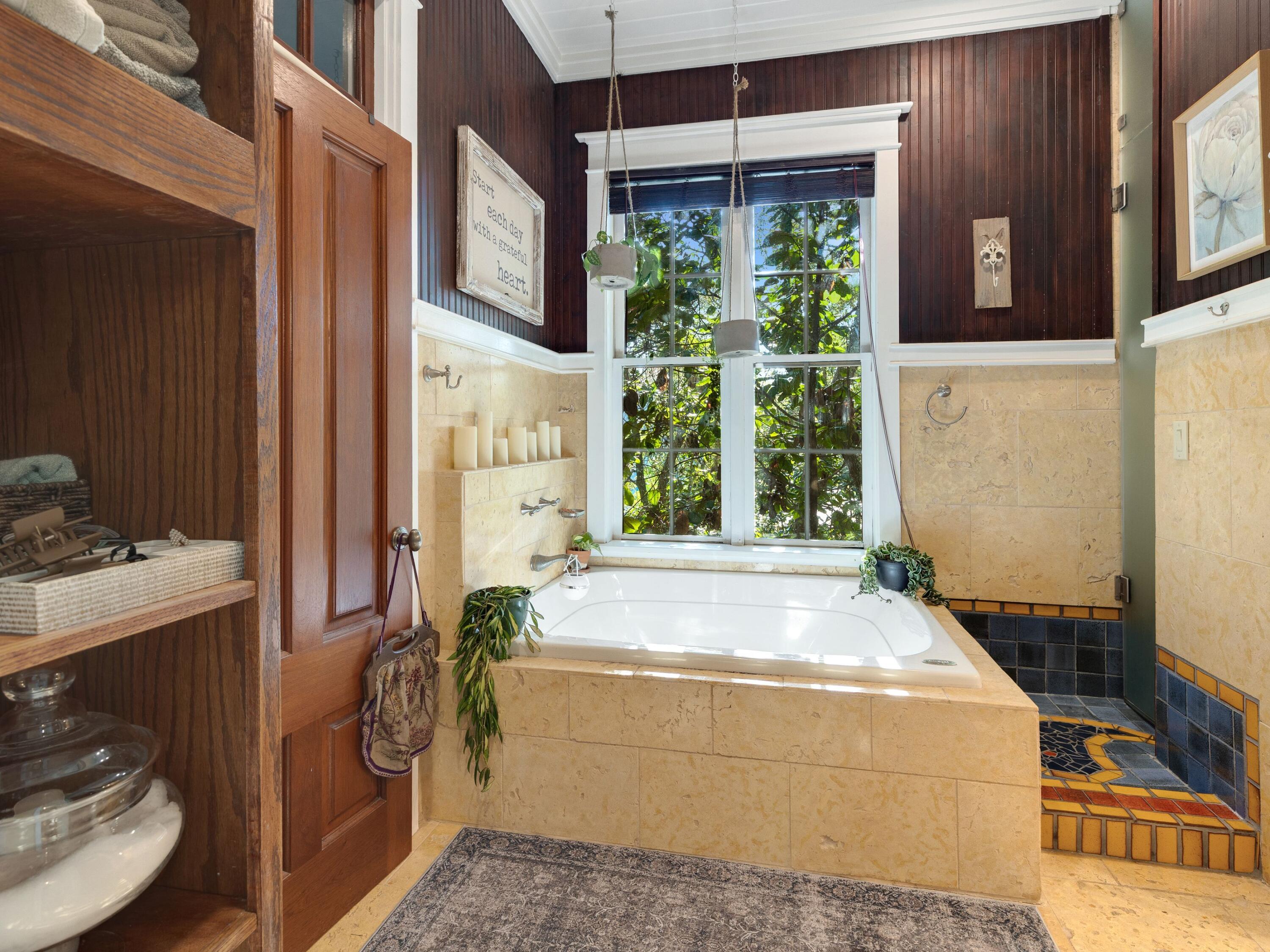 WOODLAND BAYOU ESTATES - Residential