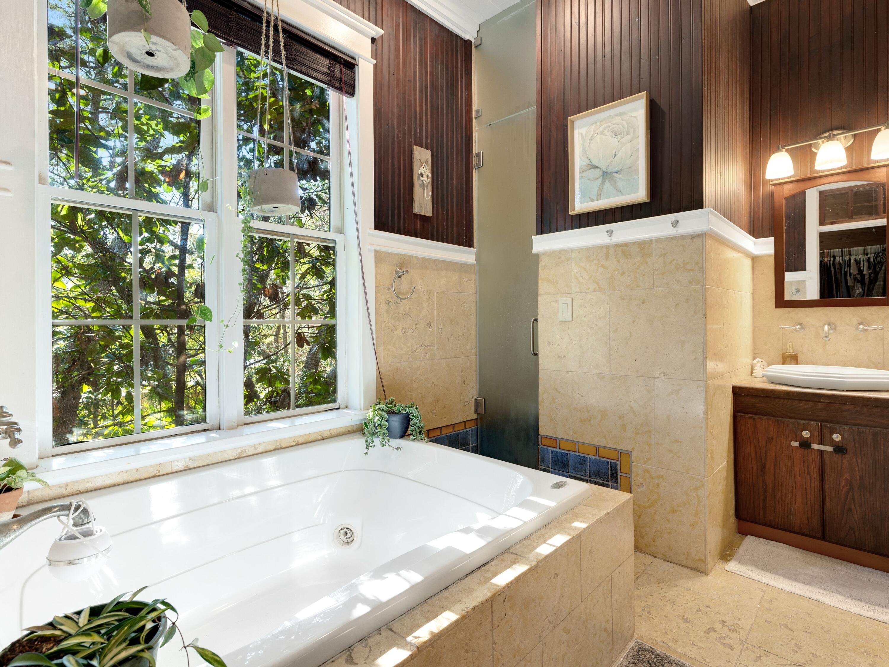 WOODLAND BAYOU ESTATES - Residential