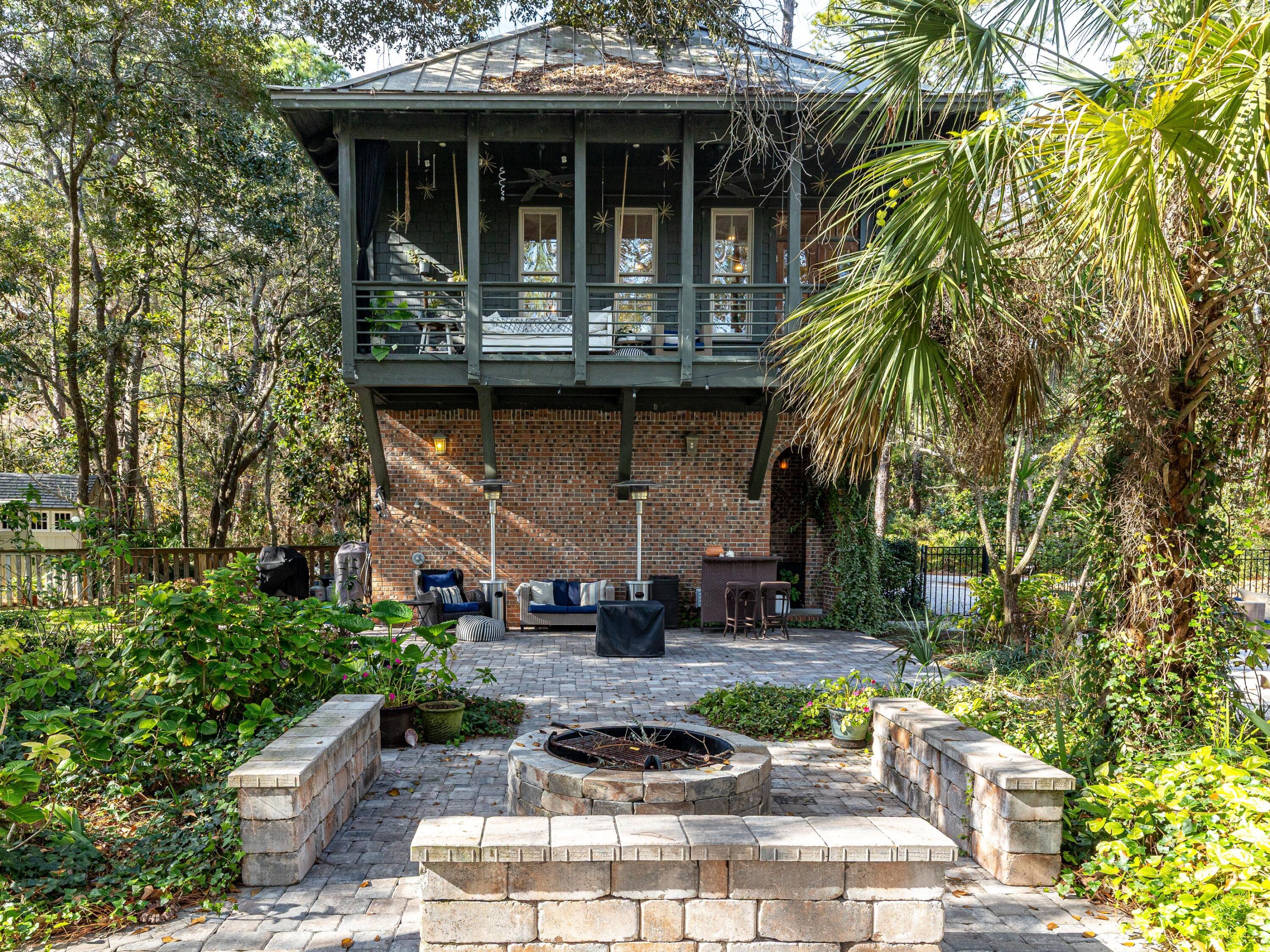 WOODLAND BAYOU ESTATES - Residential