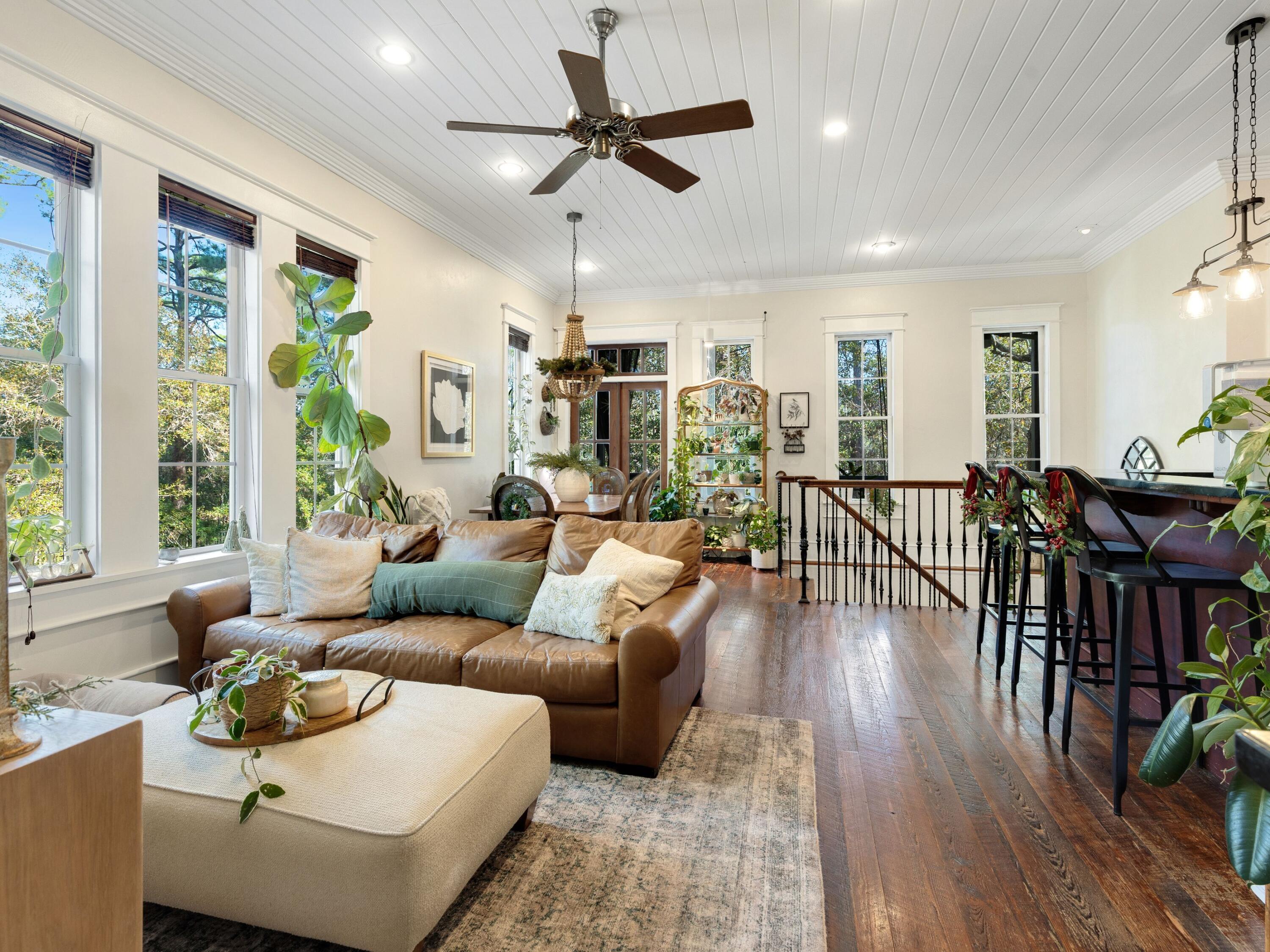 WOODLAND BAYOU ESTATES - Residential