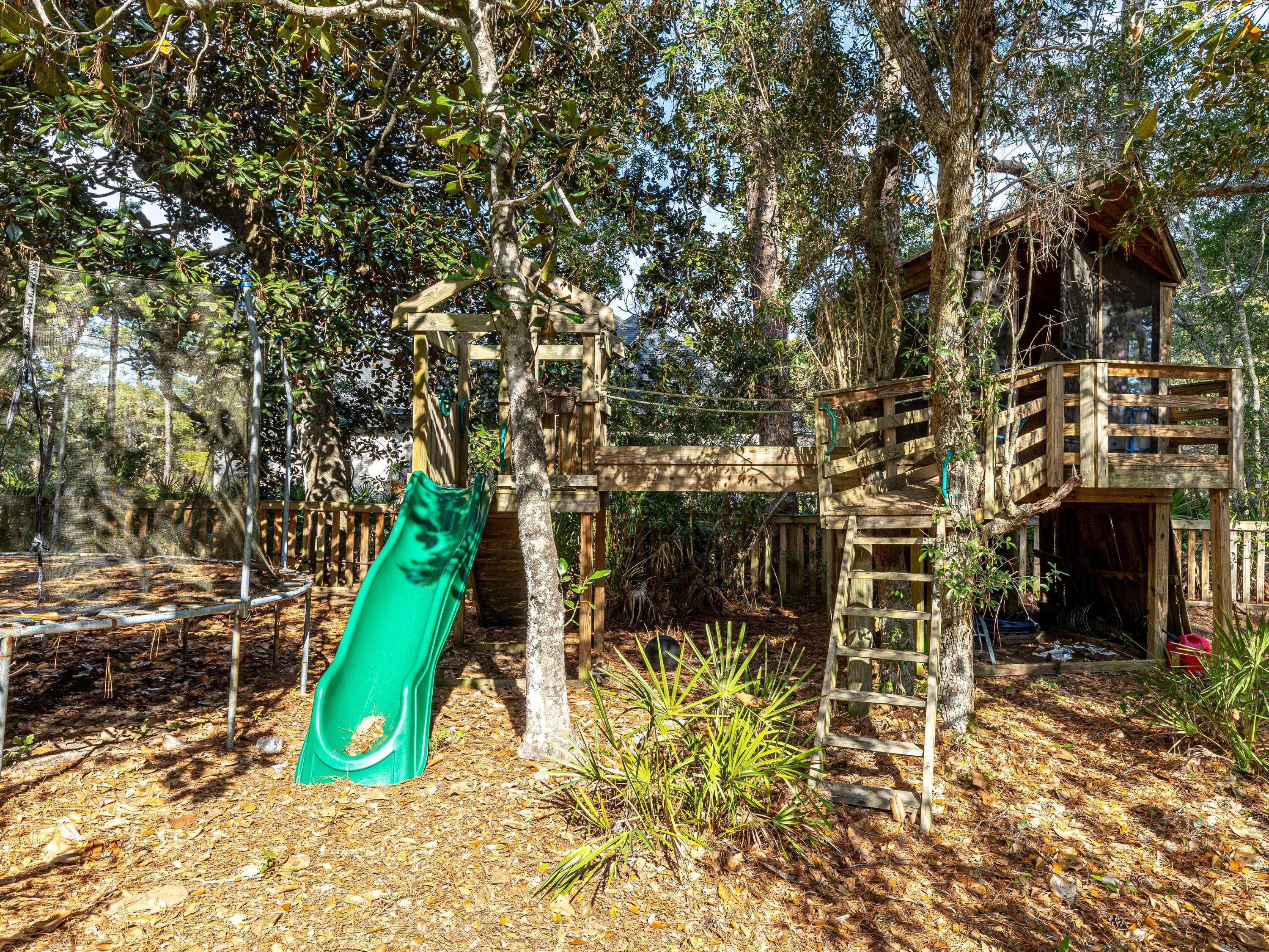 WOODLAND BAYOU ESTATES - Residential