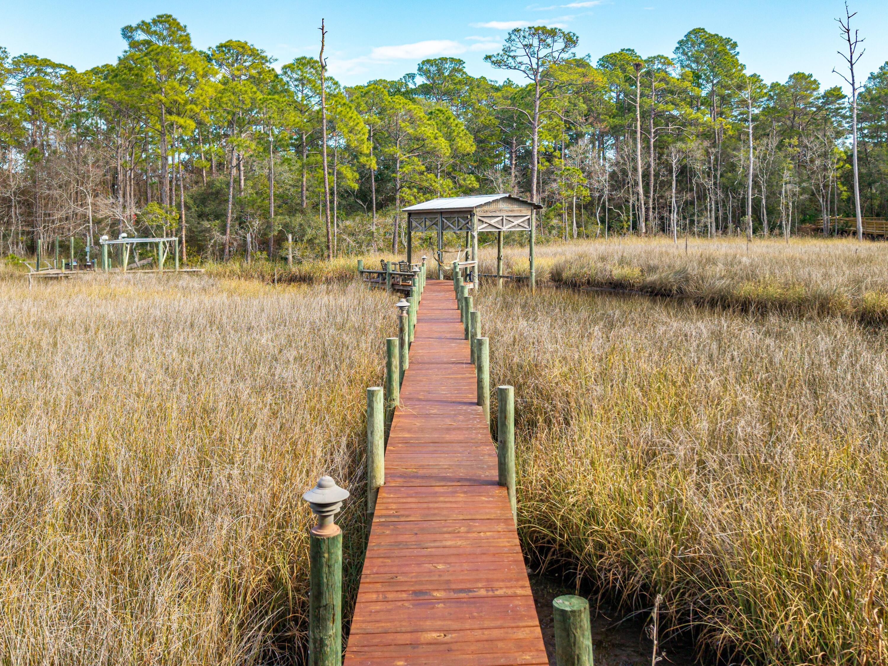 WOODLAND BAYOU ESTATES - Residential
