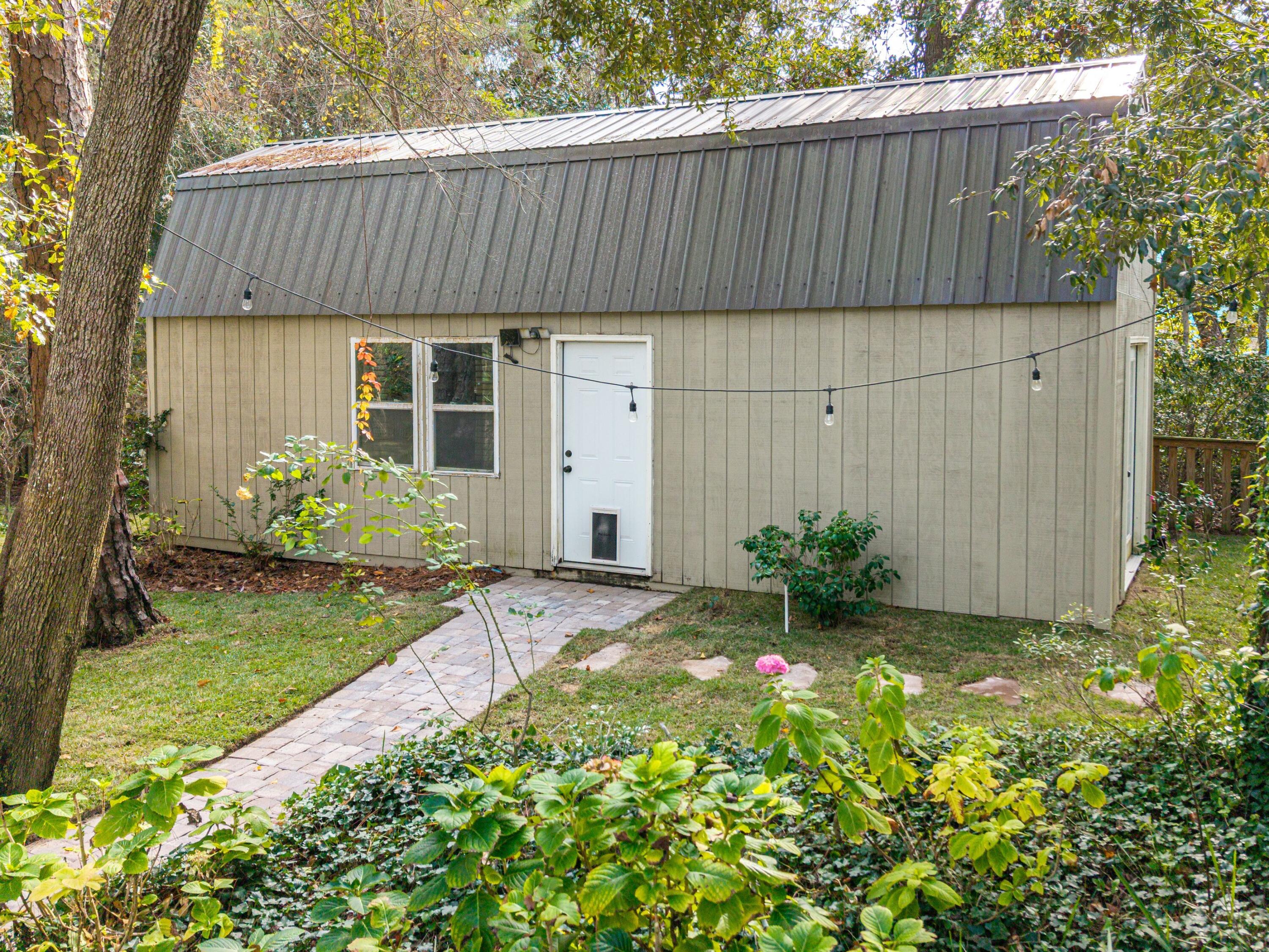 WOODLAND BAYOU ESTATES - Residential