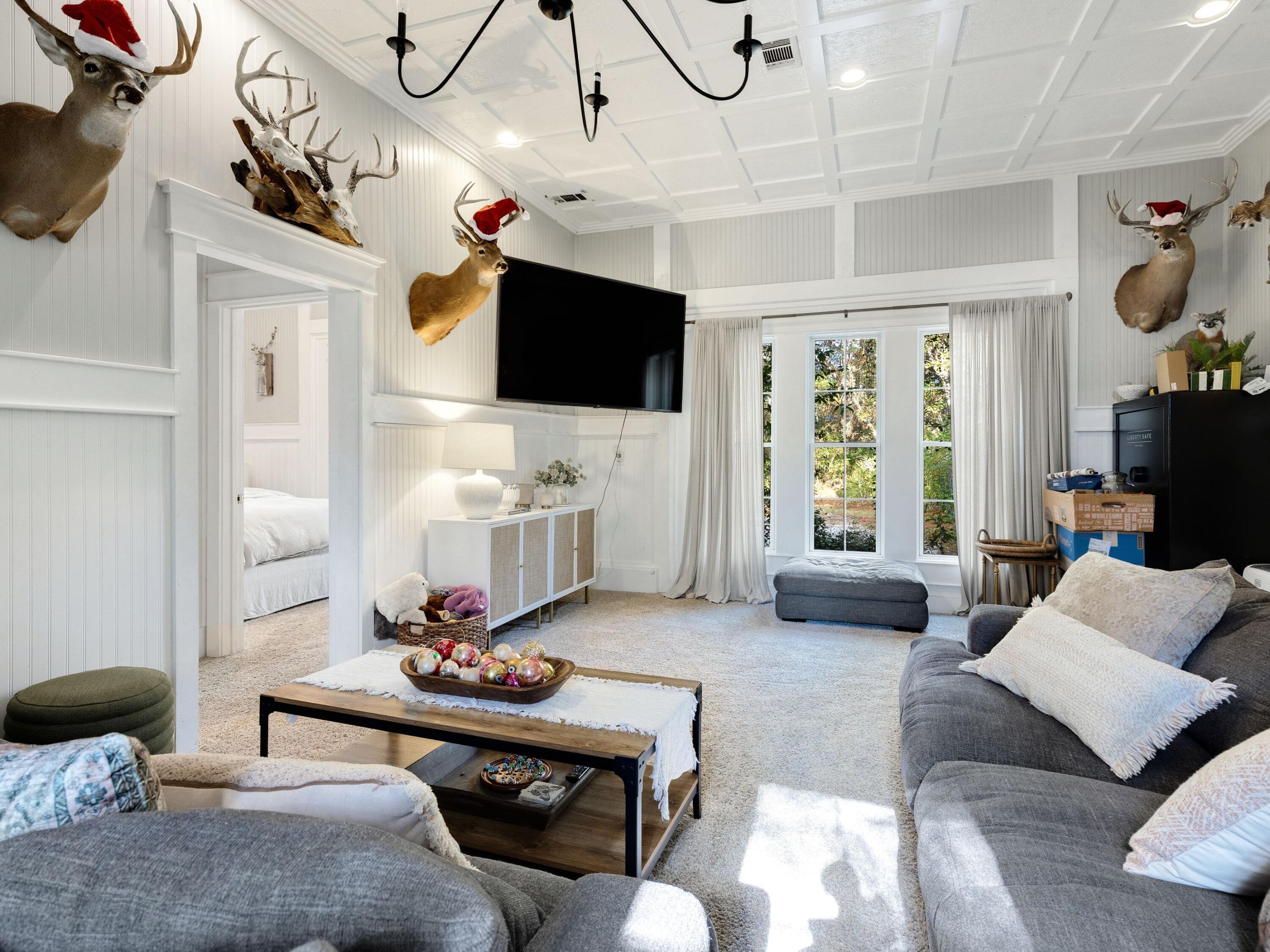 WOODLAND BAYOU ESTATES - Residential