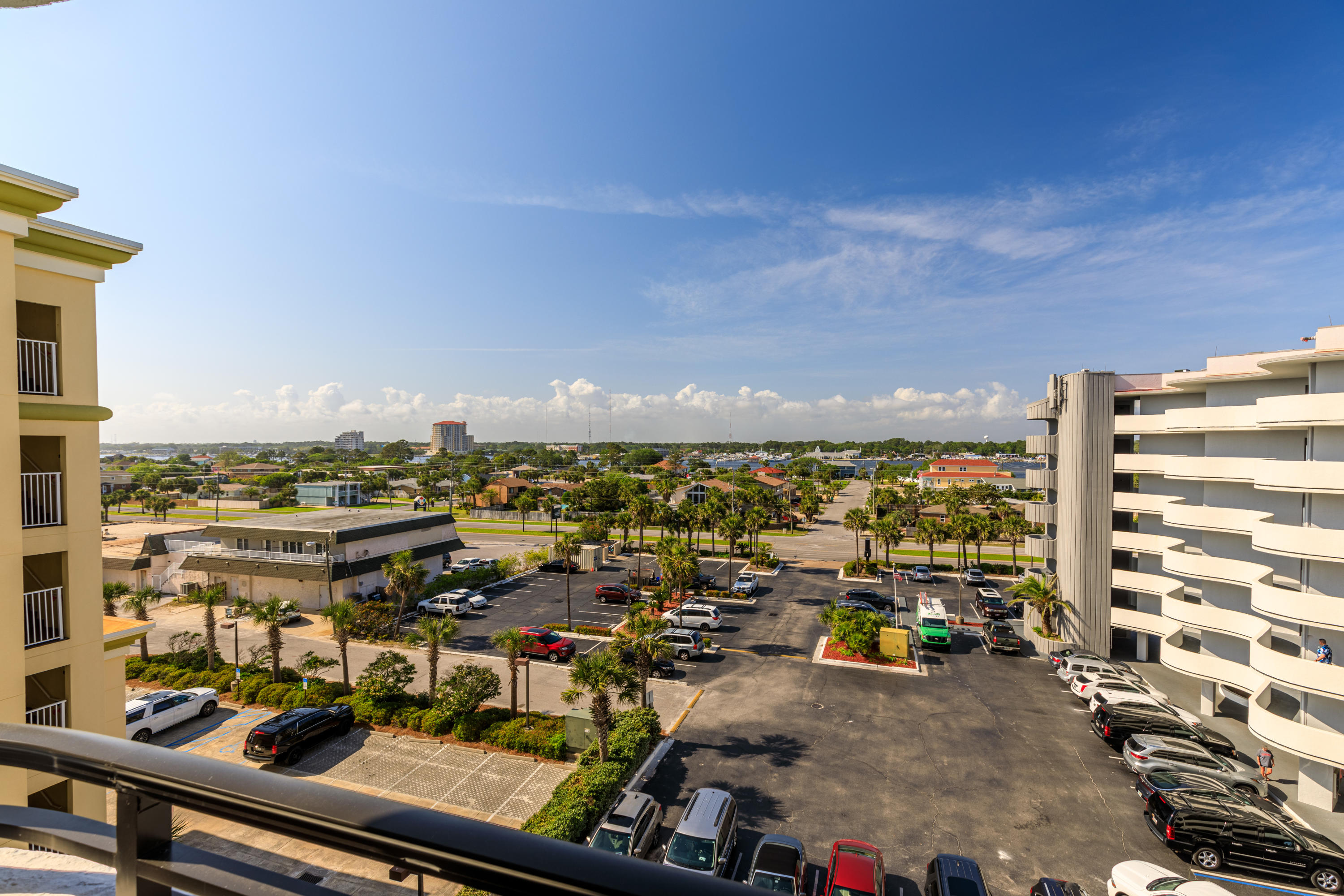 NAUTILUS CONDO - Residential