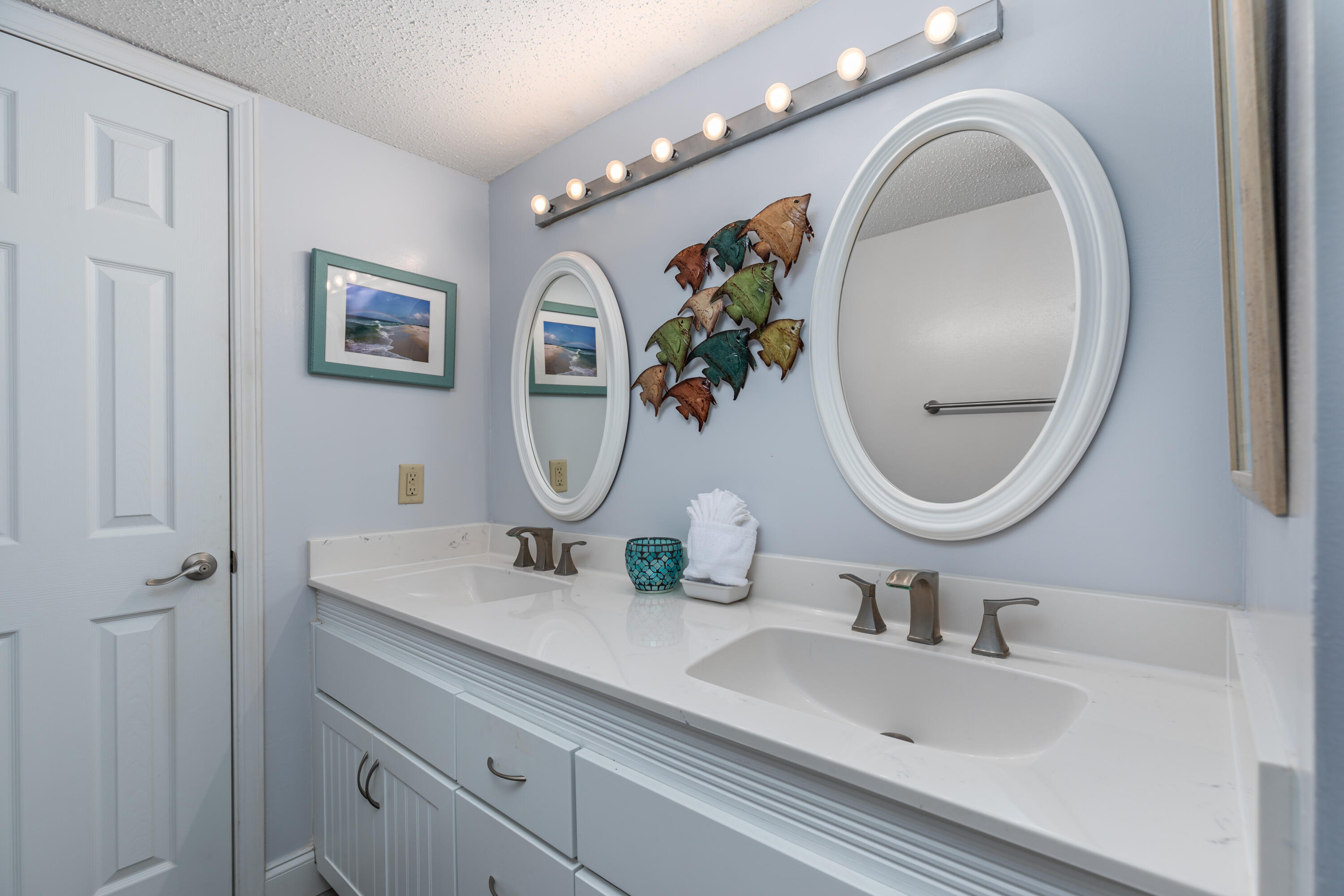 NAUTILUS CONDO - Residential