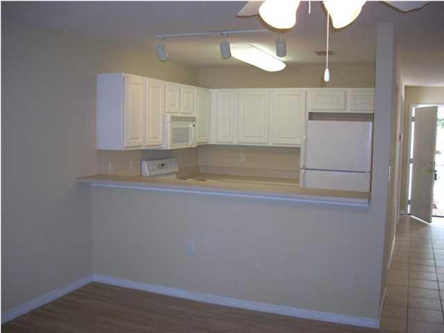 OAK PARK TOWNHOMES - Residential