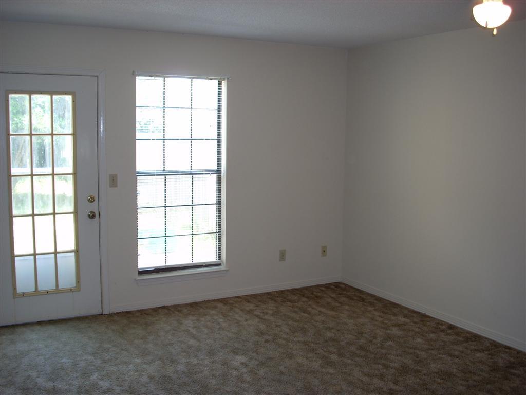 OAK PARK TOWNHOMES - Residential