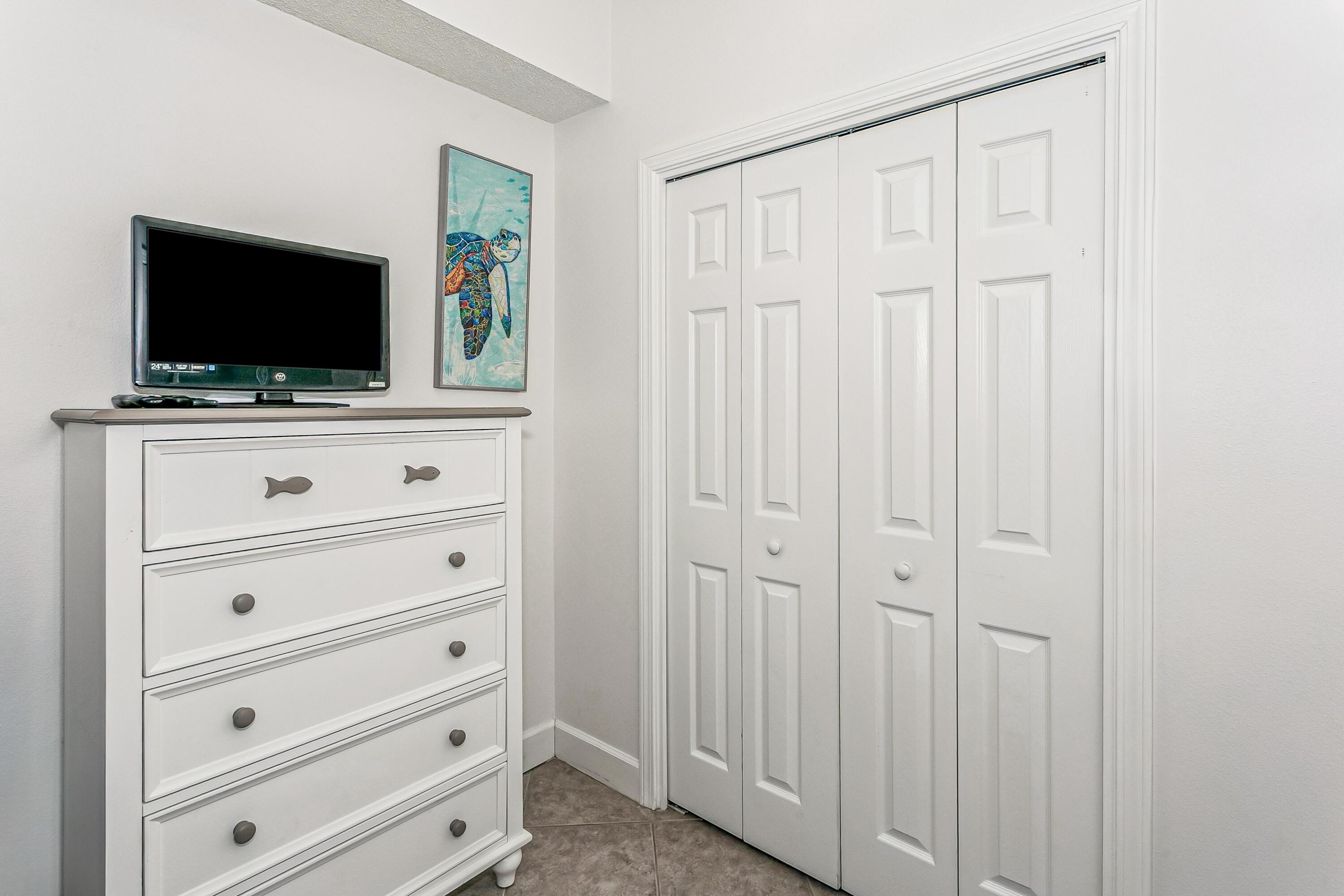 SUMMERWIND CONDOS - Residential