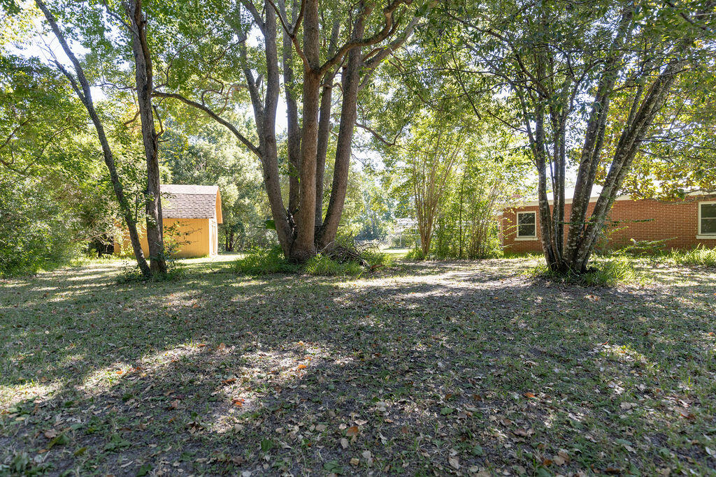 SINGLE FAM (000100) - Residential