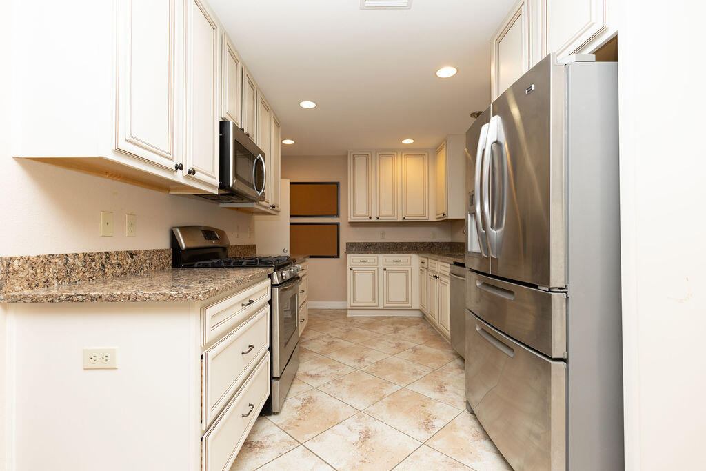 SINGLE FAM (000100) - Residential