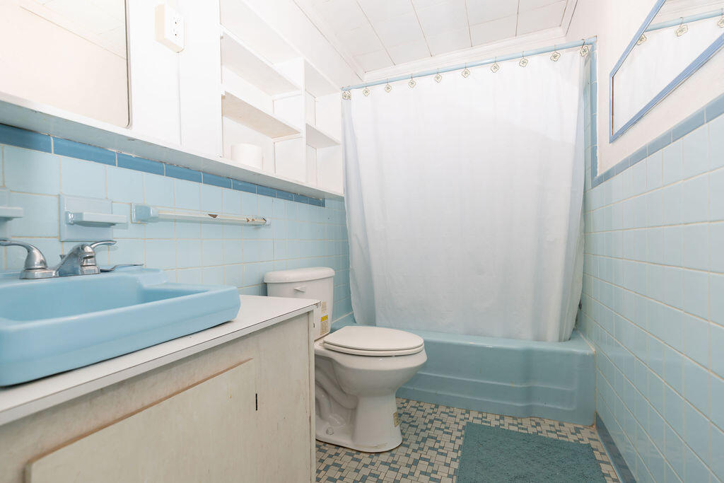 SINGLE FAM (000100) - Residential