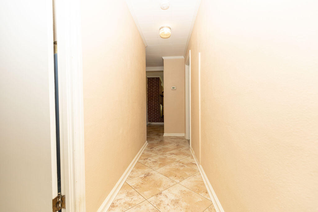 SINGLE FAM (000100) - Residential