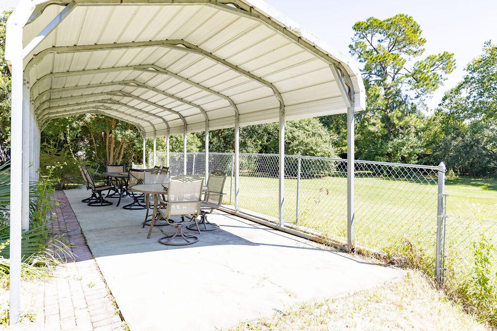 SINGLE FAM (000100) - Residential