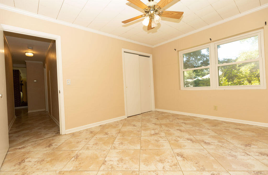 SINGLE FAM (000100) - Residential