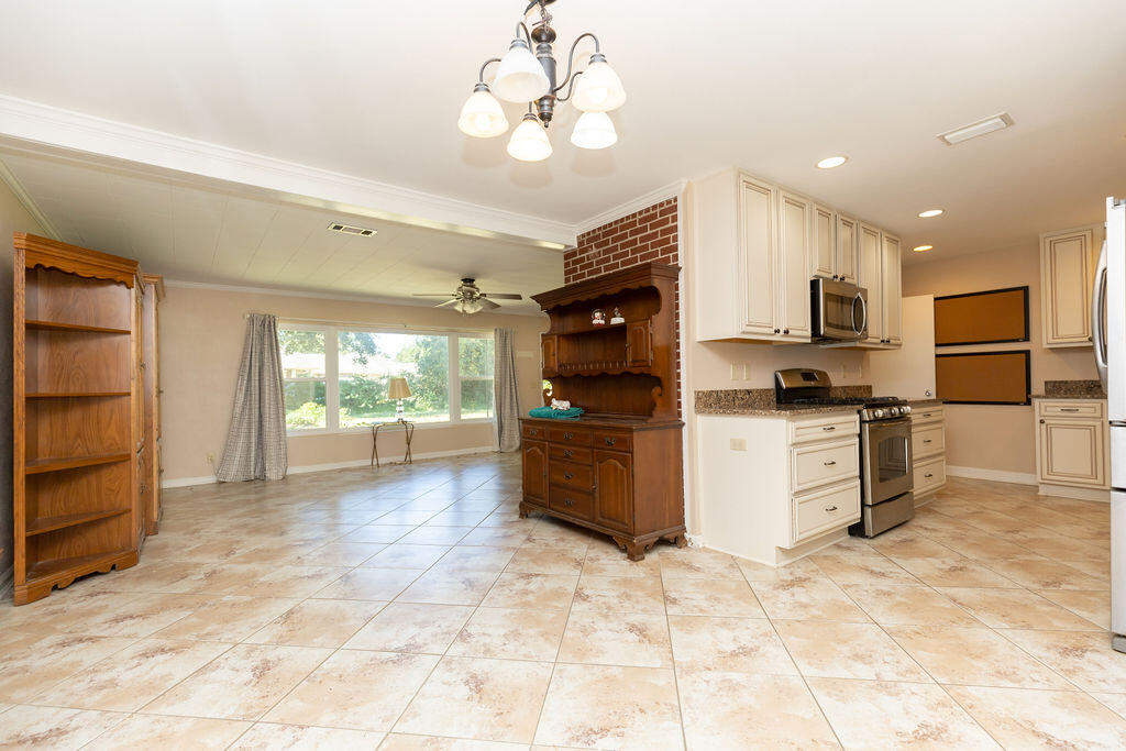 SINGLE FAM (000100) - Residential