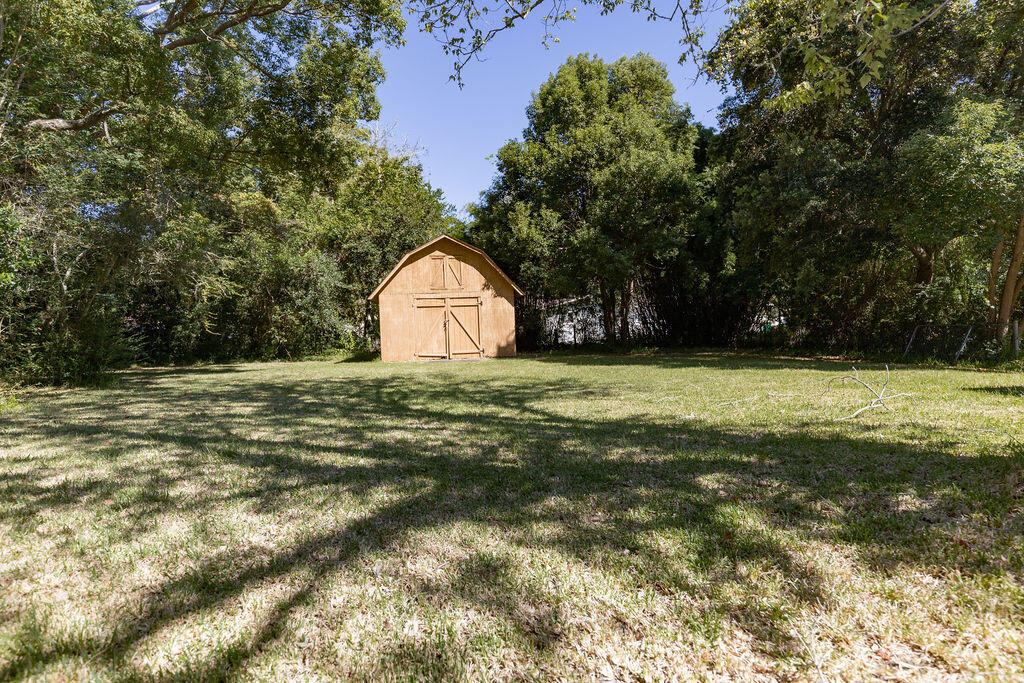 SINGLE FAM (000100) - Residential