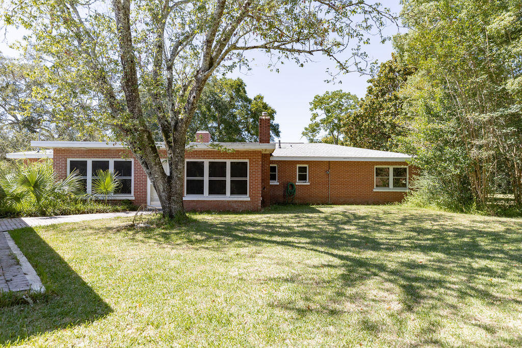 SINGLE FAM (000100) - Residential