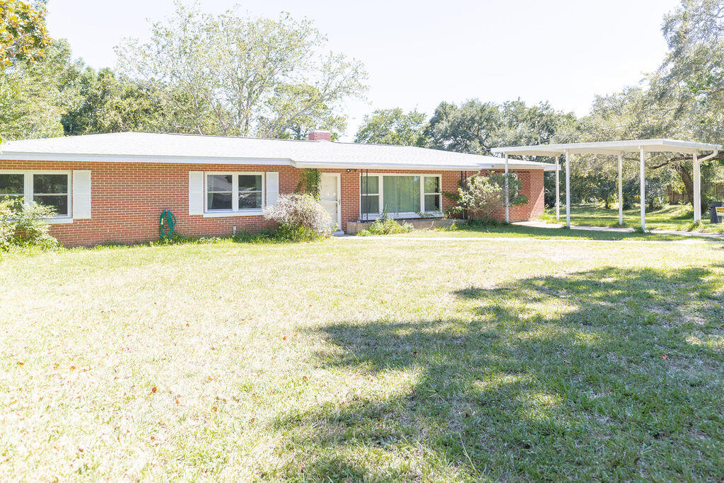 SINGLE FAM (000100) - Residential