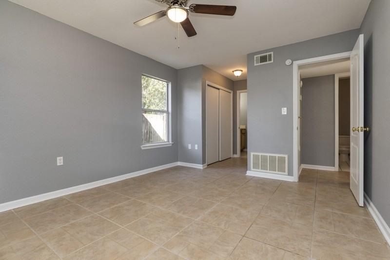 CANDLEWOOD VILLAGE LOT 12 BLK A - Residential