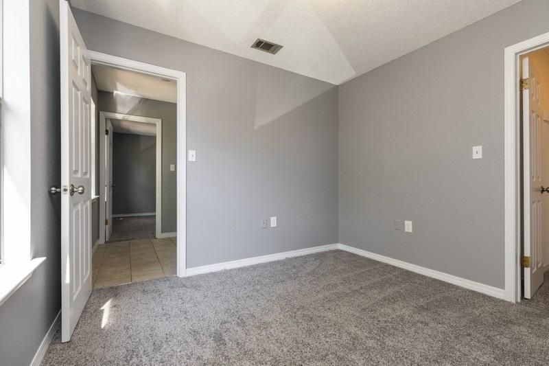 CANDLEWOOD VILLAGE LOT 12 BLK A - Residential