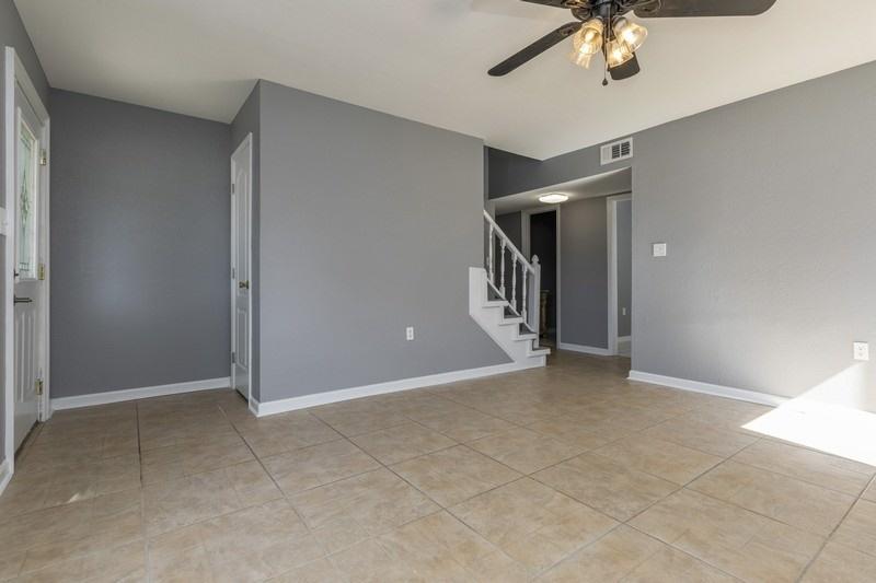 CANDLEWOOD VILLAGE LOT 12 BLK A - Residential