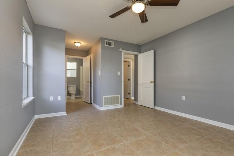 CANDLEWOOD VILLAGE LOT 12 BLK A - Residential