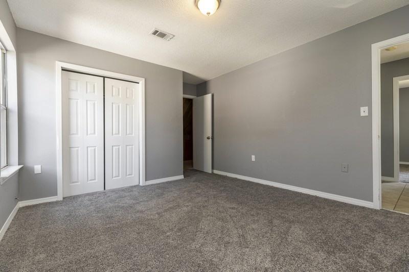 CANDLEWOOD VILLAGE LOT 12 BLK A - Residential