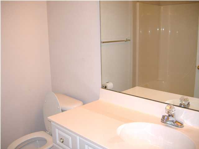 THE OAKS AT NICEVILLE PH I - Residential Lease