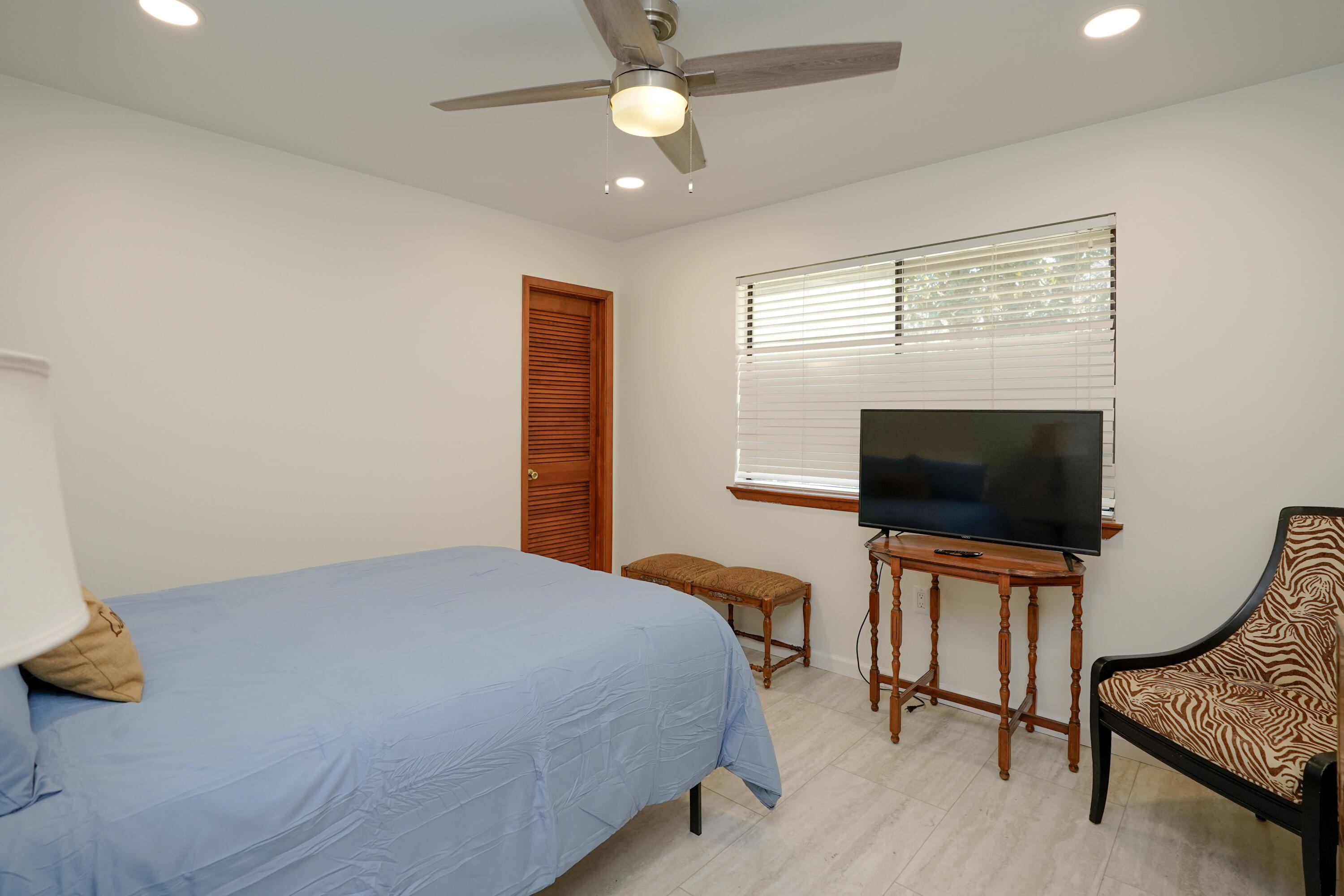 ROYAL OAK VILLAS BLUEWATER BAY - Residential