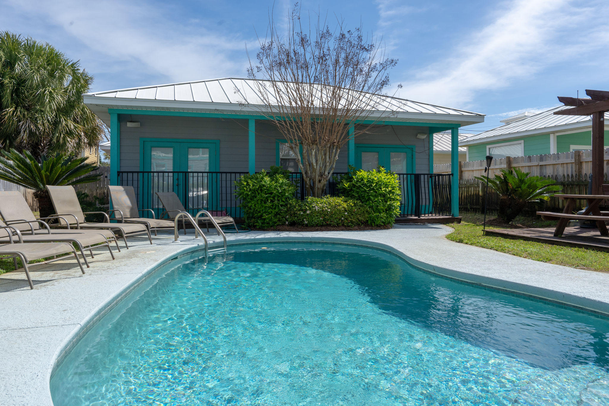 CRYSTAL BEACH - Residential