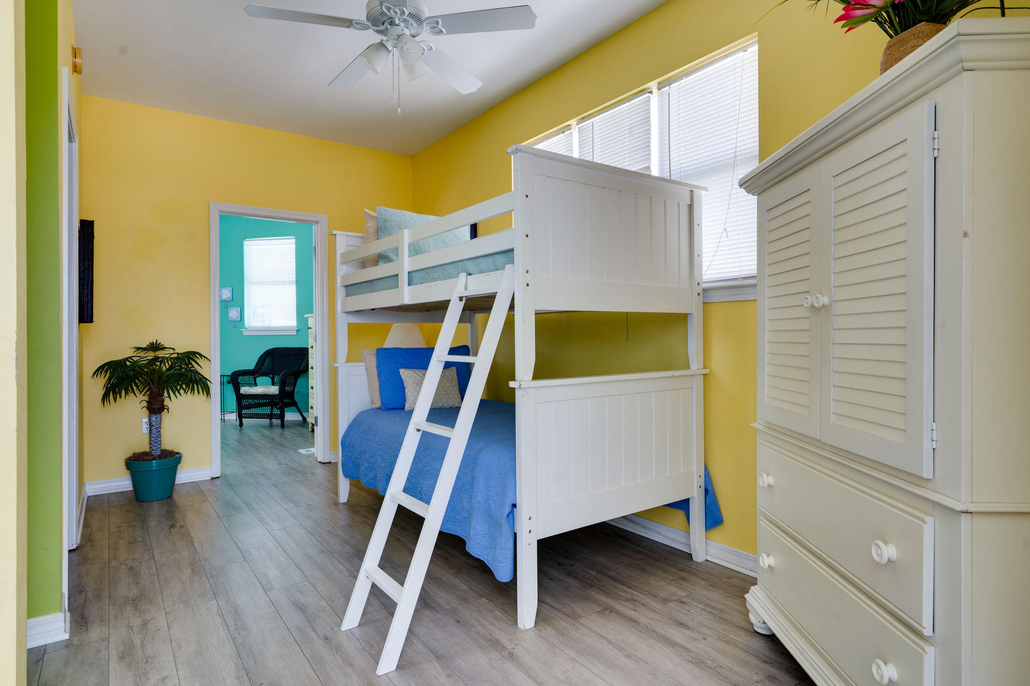 CRYSTAL BEACH - Residential