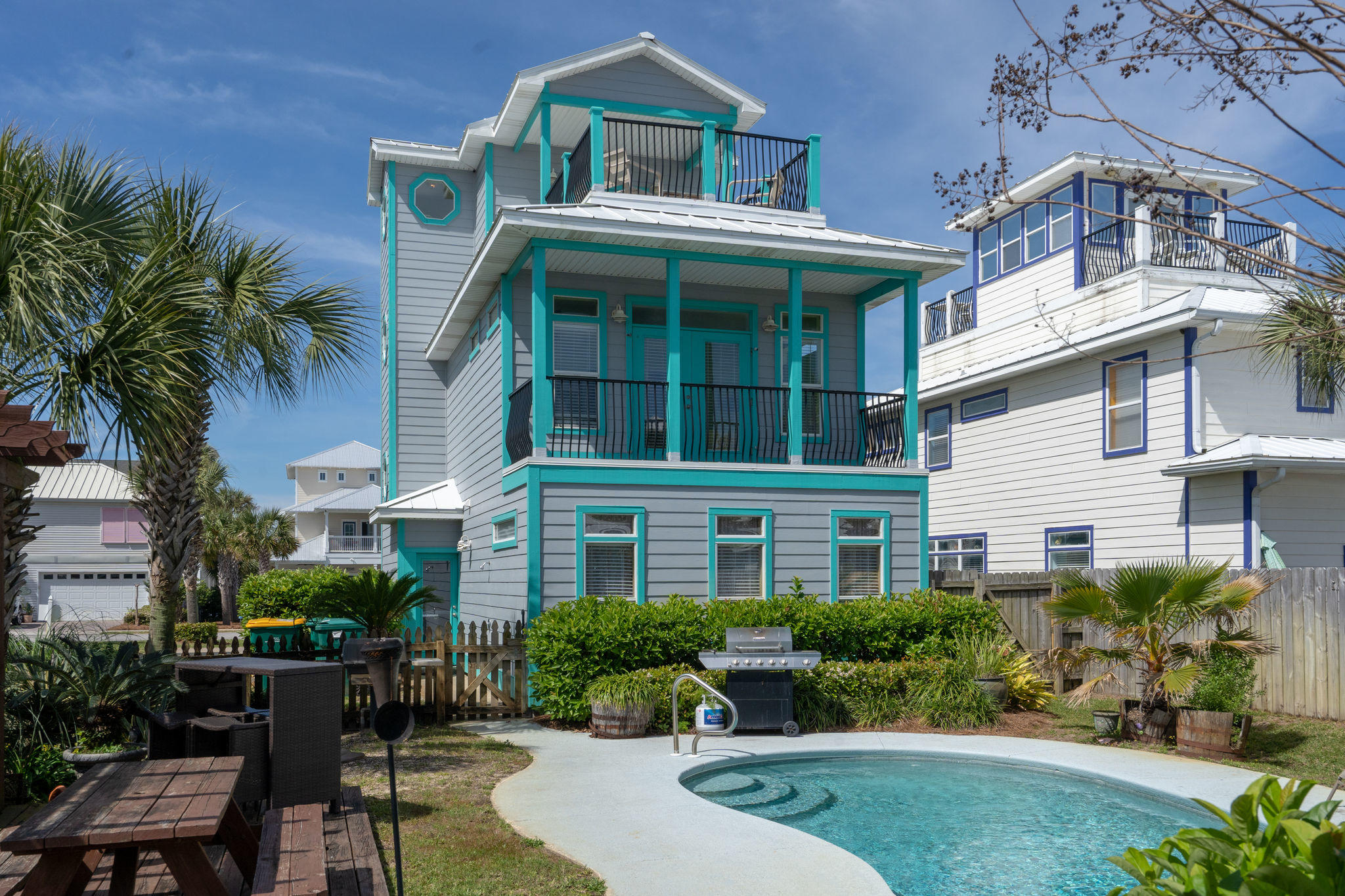 CRYSTAL BEACH - Residential