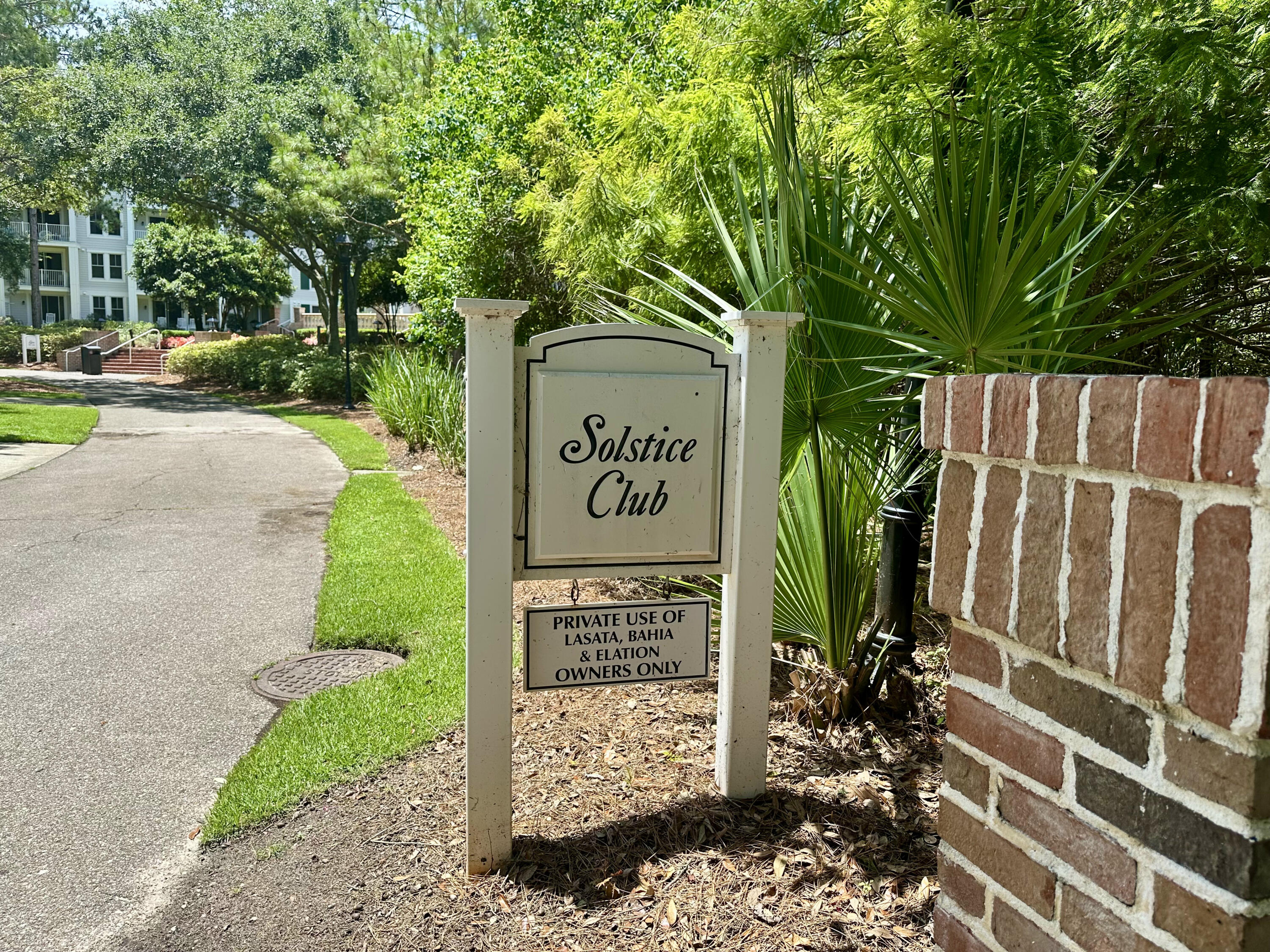 BAHIA CONDO - Residential