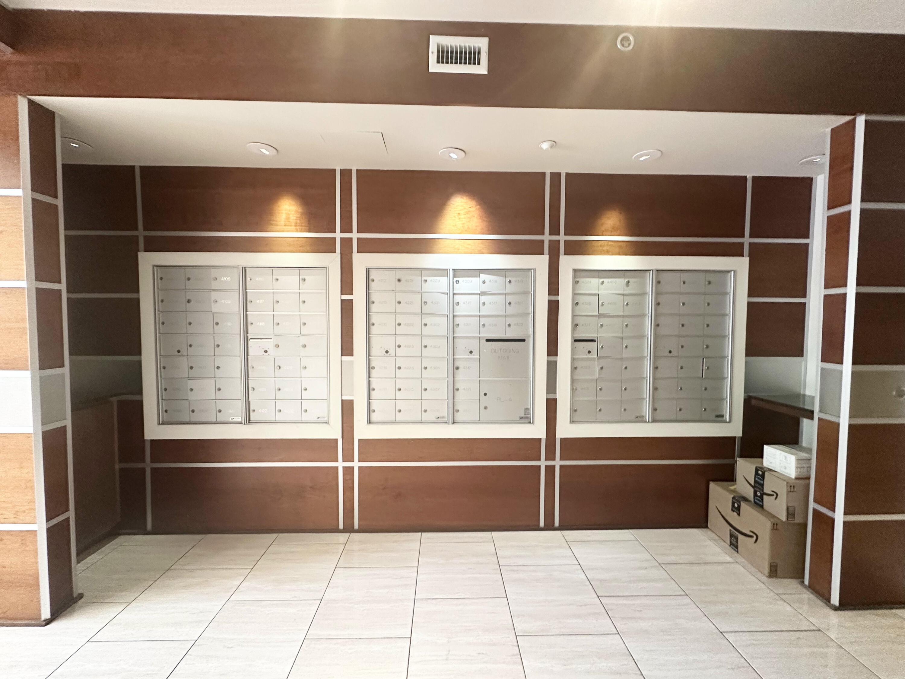 BAHIA CONDO - Residential