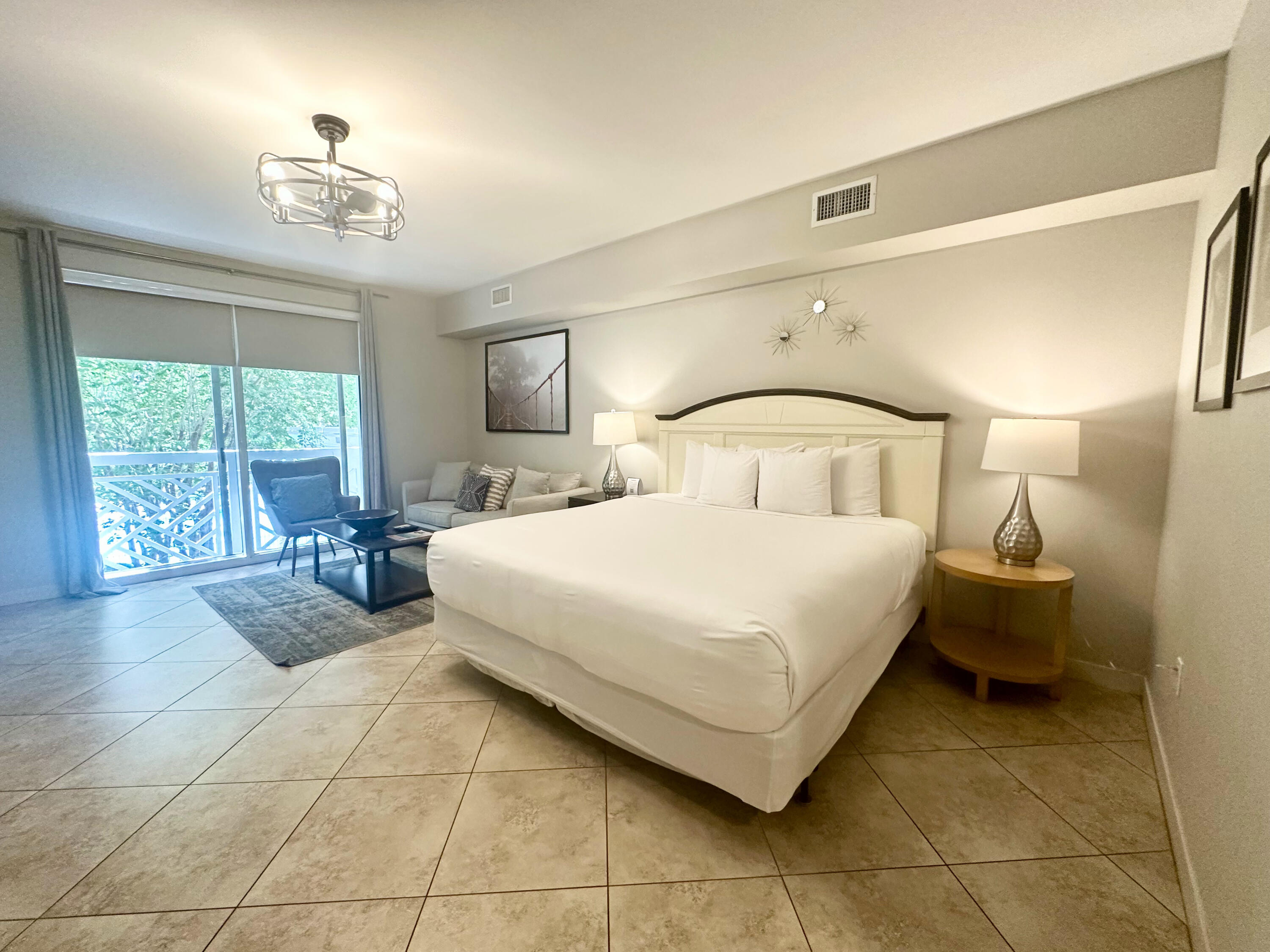 BAHIA CONDO - Residential
