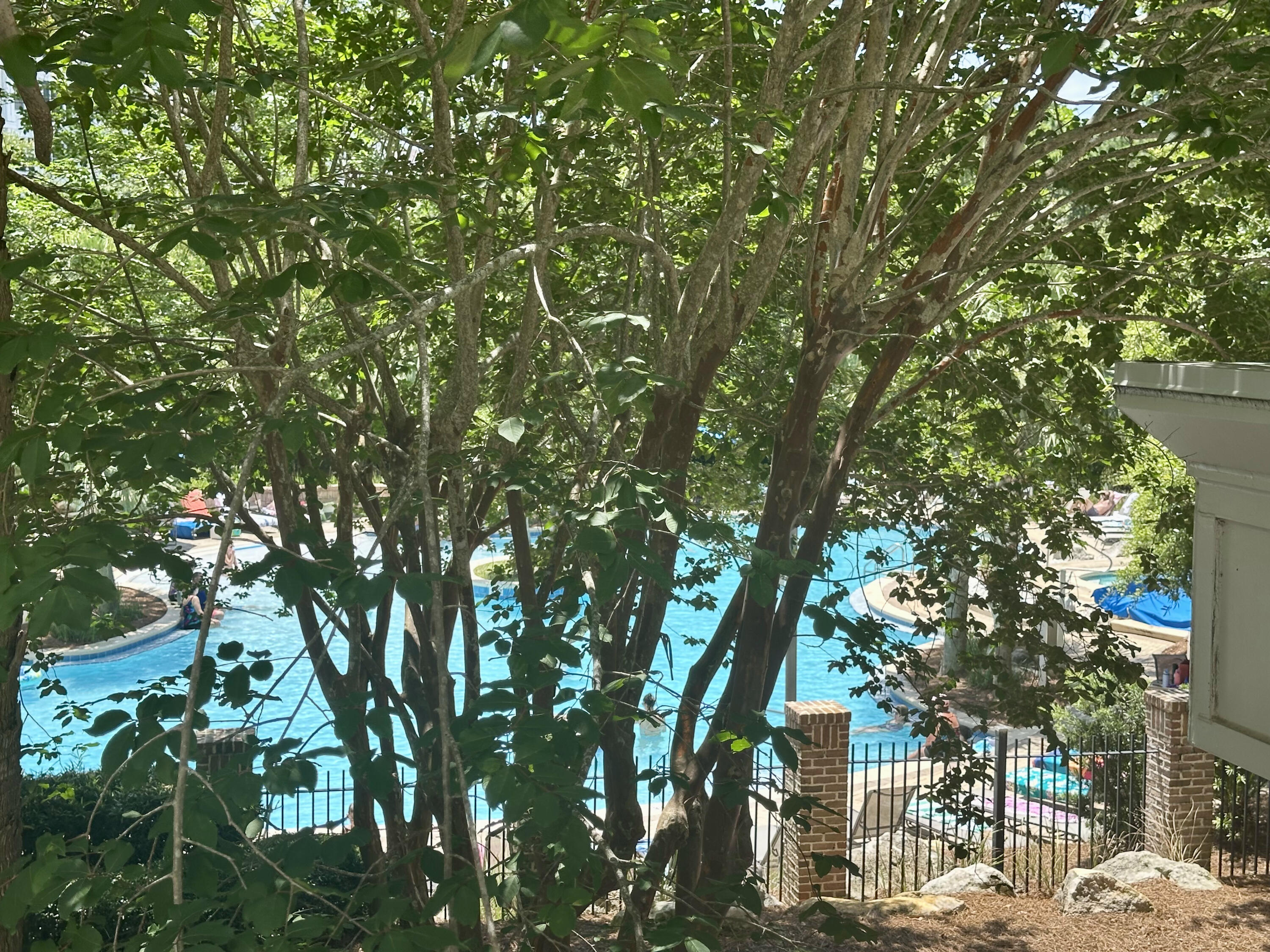 BAHIA CONDO - Residential