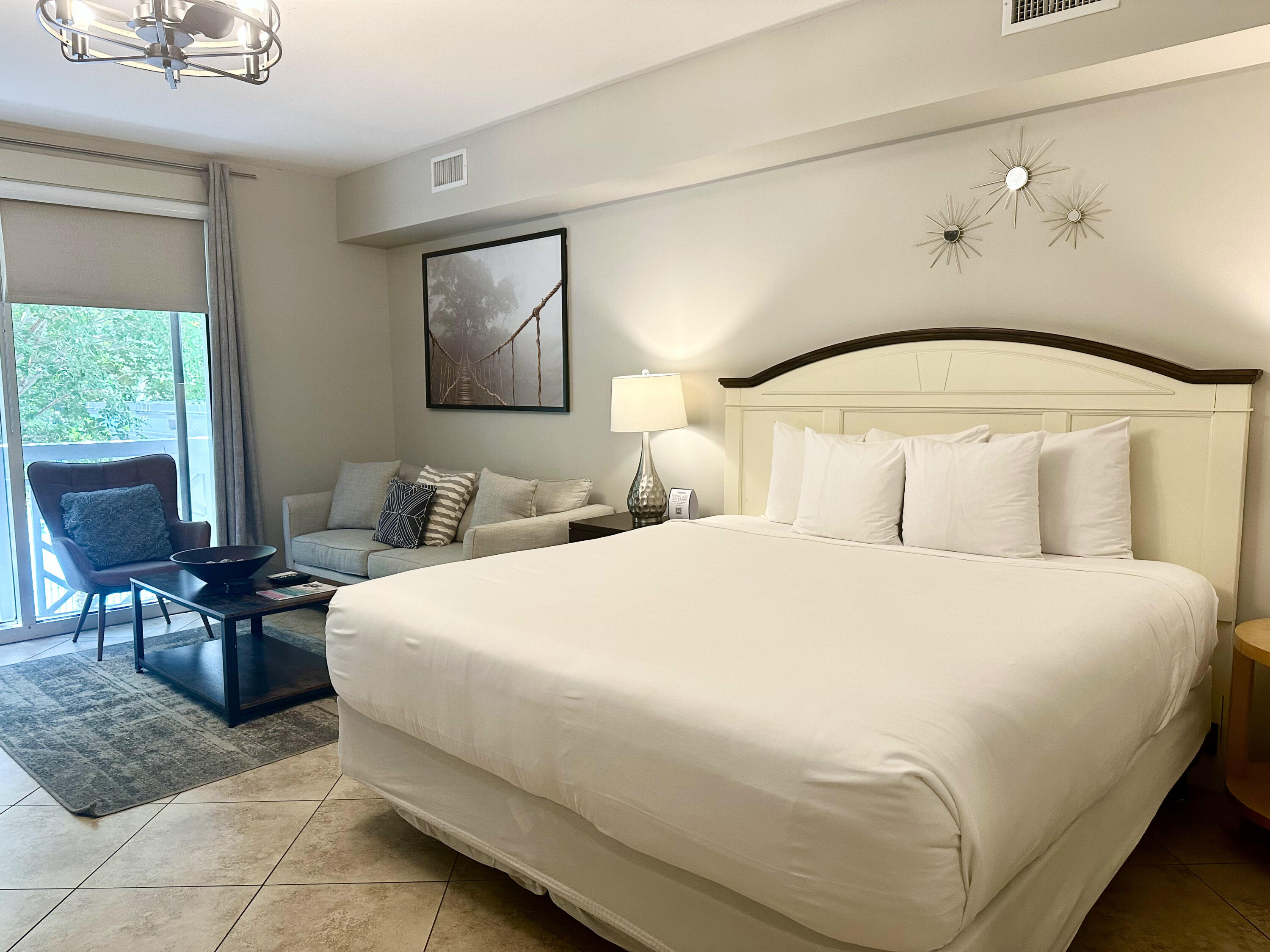 BAHIA CONDO - Residential