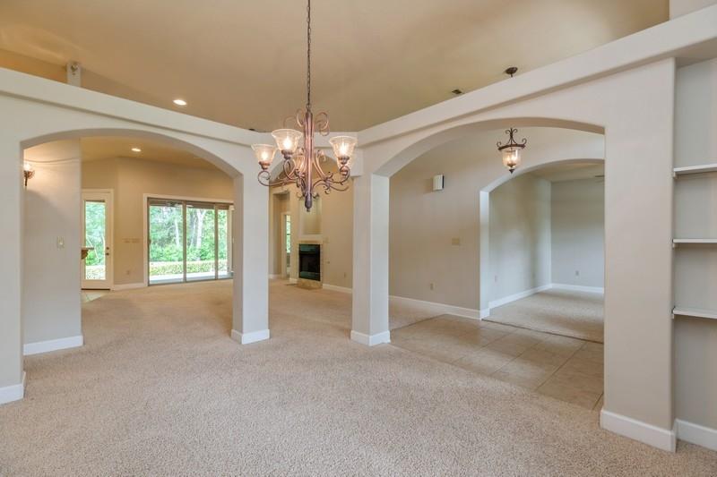 CHARDONNAY ESTATES - Residential