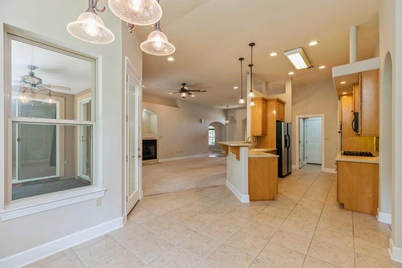 CHARDONNAY ESTATES - Residential