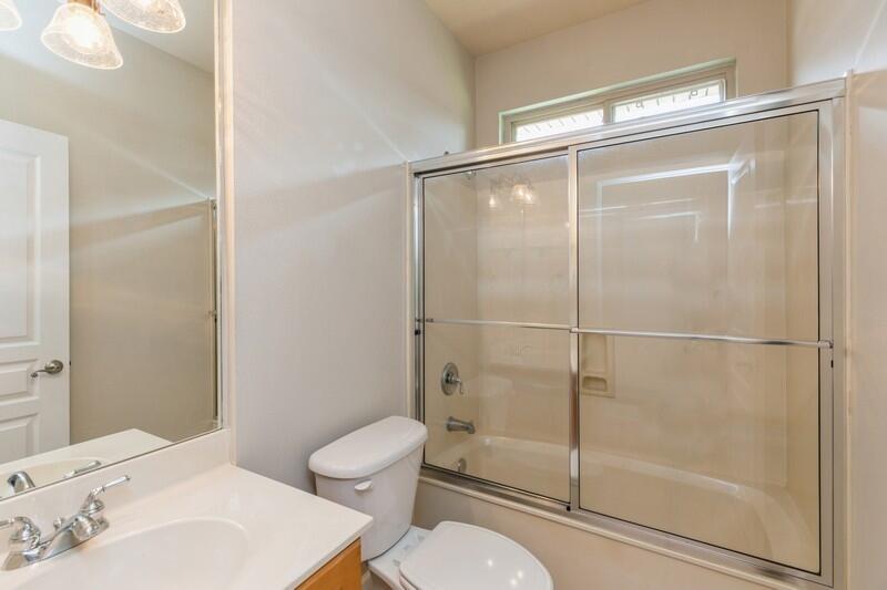 CHARDONNAY ESTATES - Residential