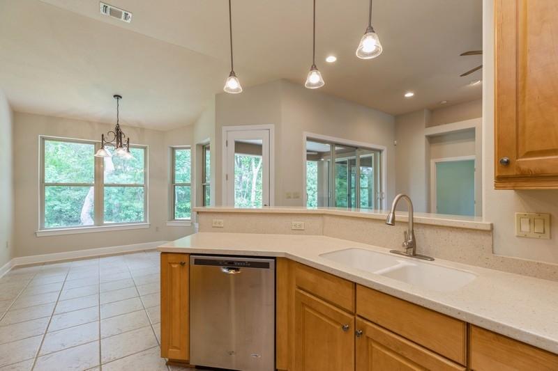 CHARDONNAY ESTATES - Residential