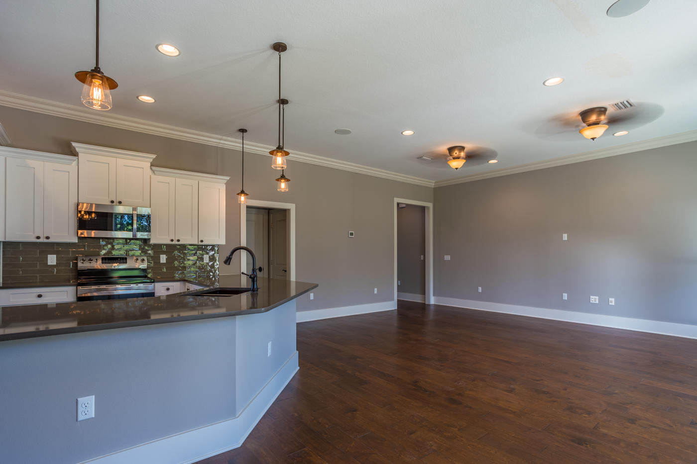 FRANGISTA BEACH 2ND ADDN - Residential