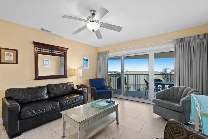MARAVILLA CONDO 3 - Residential