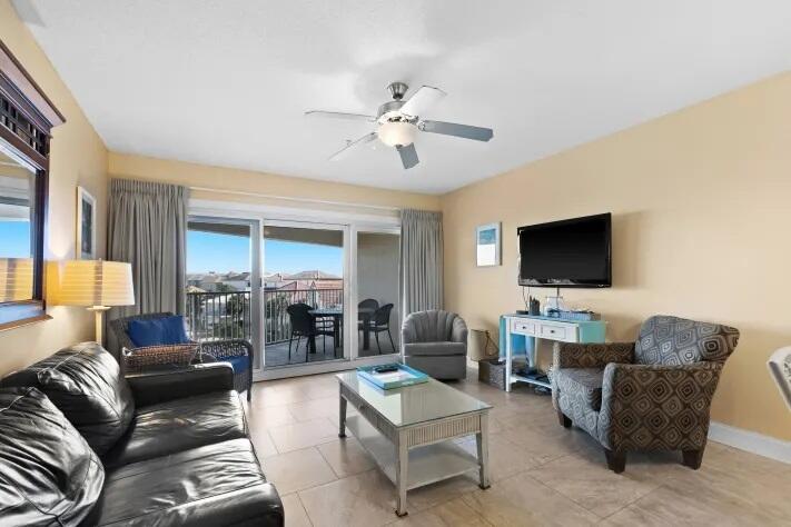 MARAVILLA CONDO 3 - Residential
