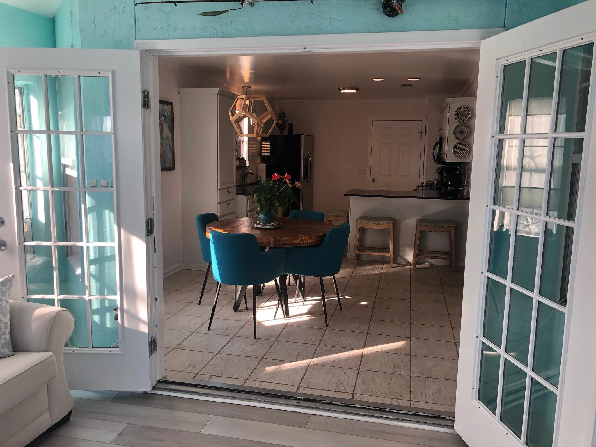 MIRAMAR HEIGHTS 20C4 LOT 8 BLK 8 - Residential
