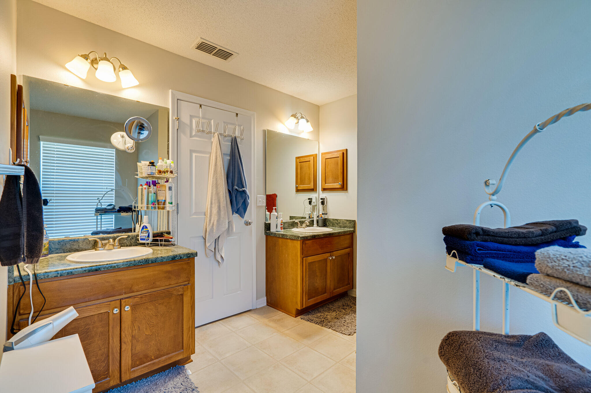 IRON GATE S/D PH I - Residential Lease